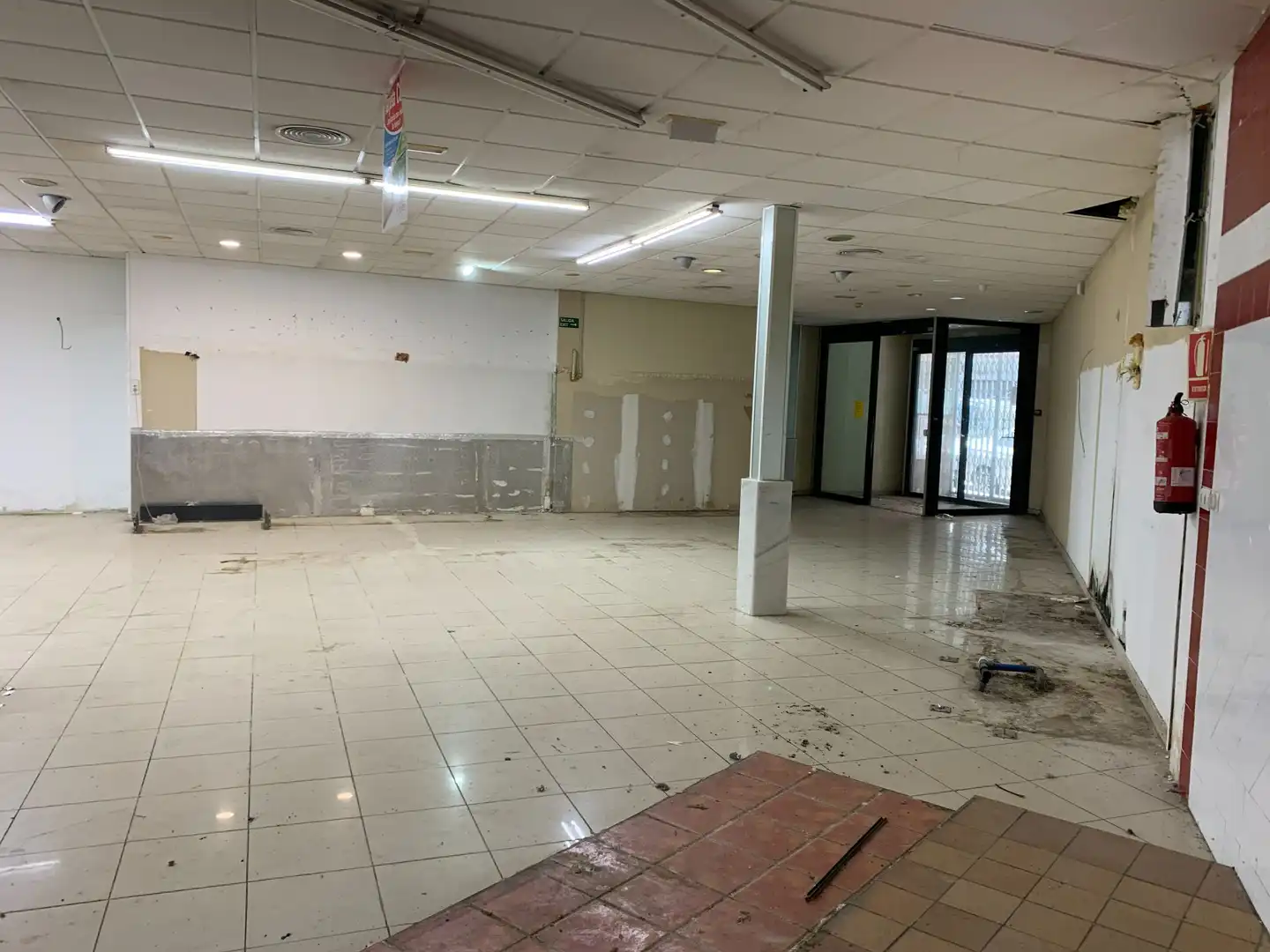 Commercial properties for rent in Alicante / Alacant  with Air Conditioner, Furnished and Alarm