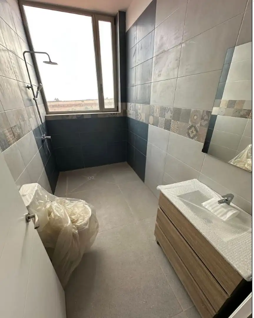 Badezimmer von Haus oder Chalet zum Verkauf in Antigua mit Privatgarten und Terrasse