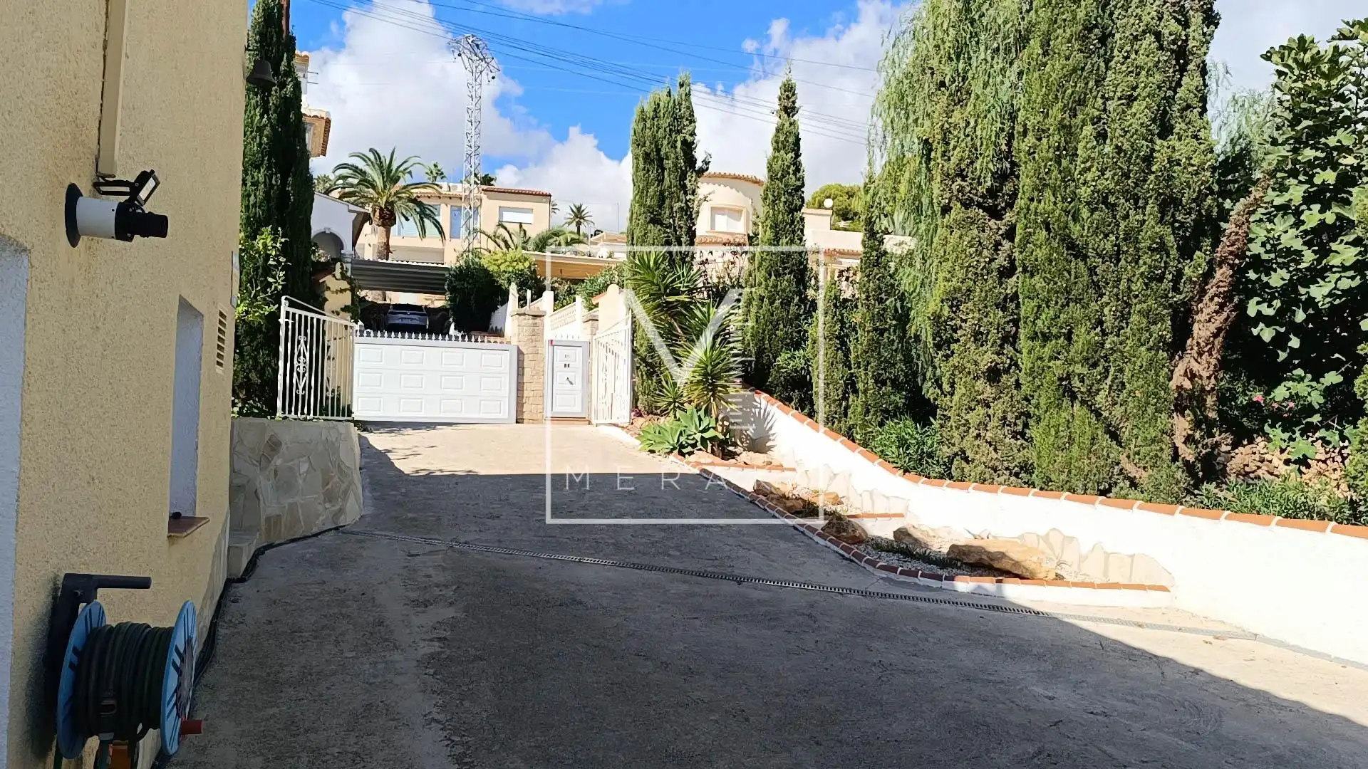 Vista exterior de Casa o chalet en venta en Calpe / Calp con Aire acondicionado, Calefacción y Jardín privado