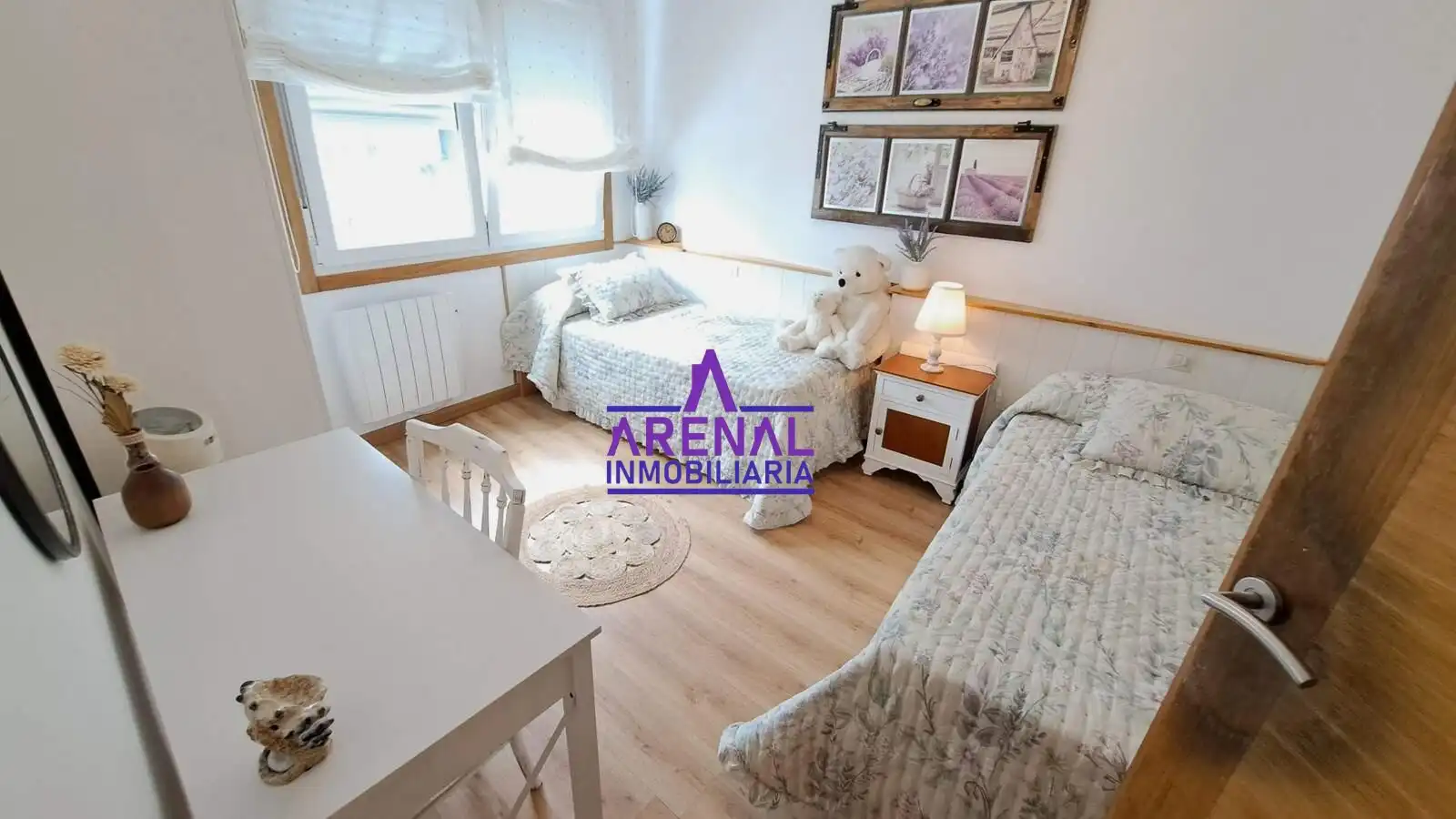Habitación de Casa o chalet en venta en A Pobra do Caramiñal con Calefacción, Trastero y Amueblado