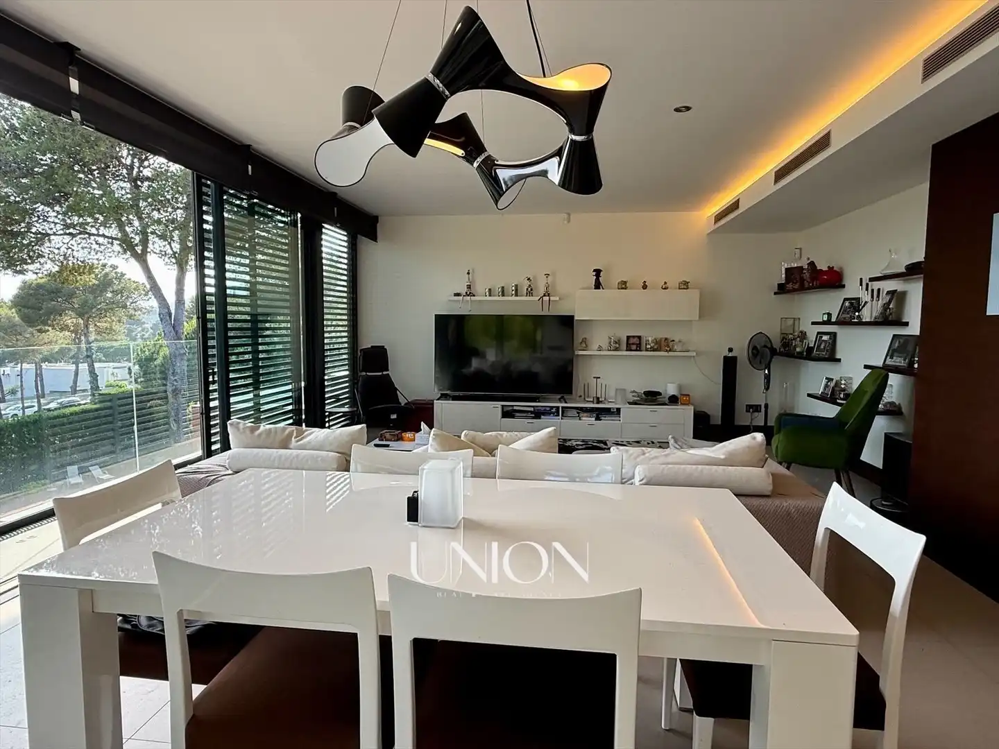 Sala de estar de Ático en venta en Castell d'Aro, Platja d'Aro i s'Agaró con Aire acondicionado, Calefacción y Terraza