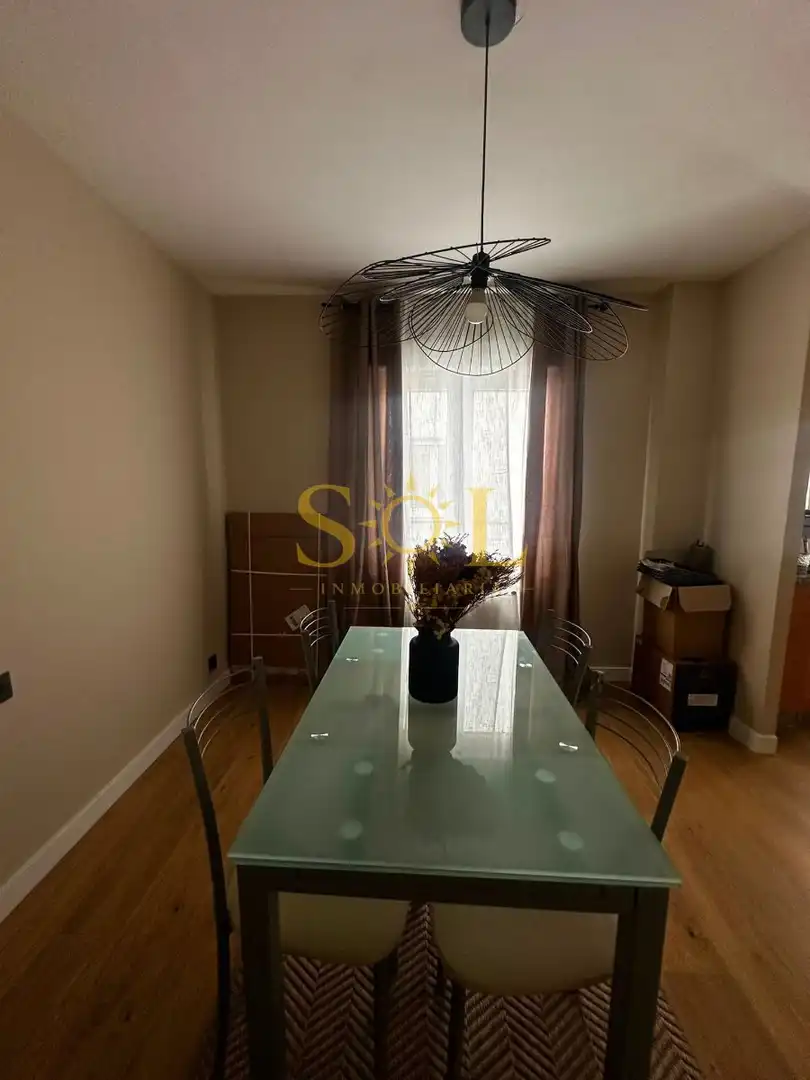 Flat with lift for sale in Calle Nueve de Febrero, imagen 4