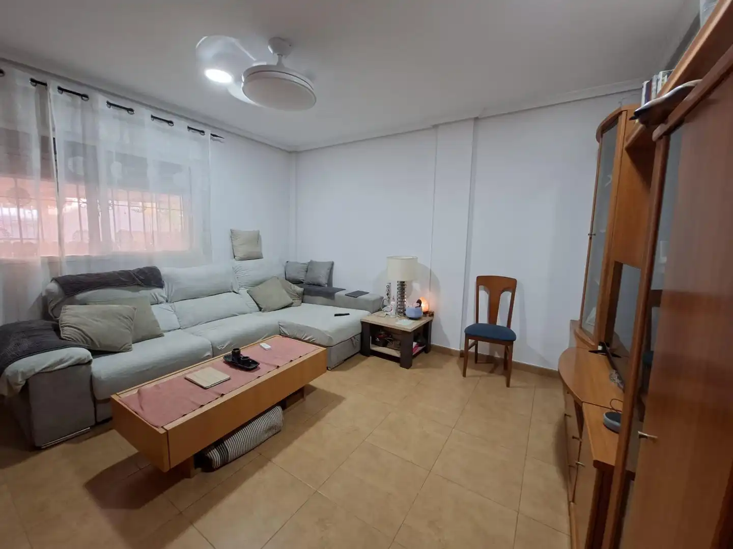 Sala d'estar de Casa adosada en venda en San Javier amb Aire condicionat, Jardí privat i Terrassa