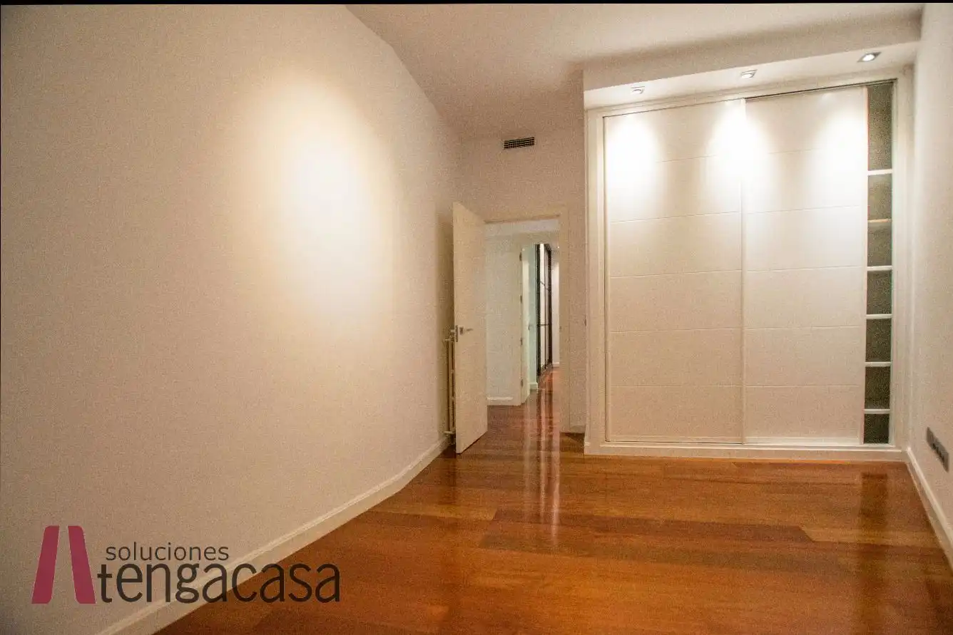 Flat for rent in Calle de Blasco de Garay, 100, Vallehermoso