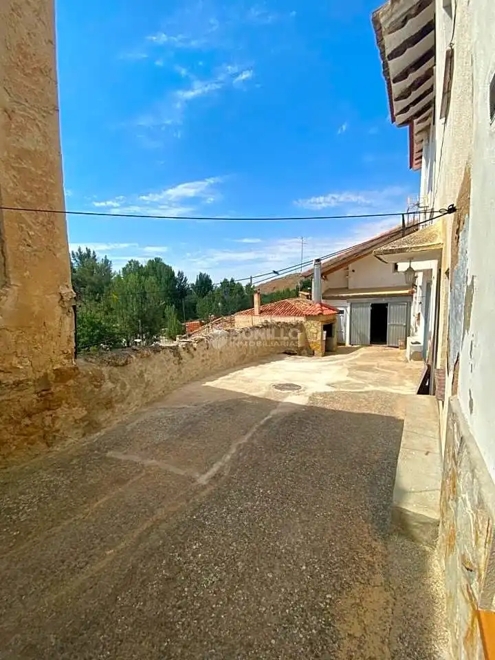 Finca rústica en venda a Calle Iglesia, Perales del Alfambra