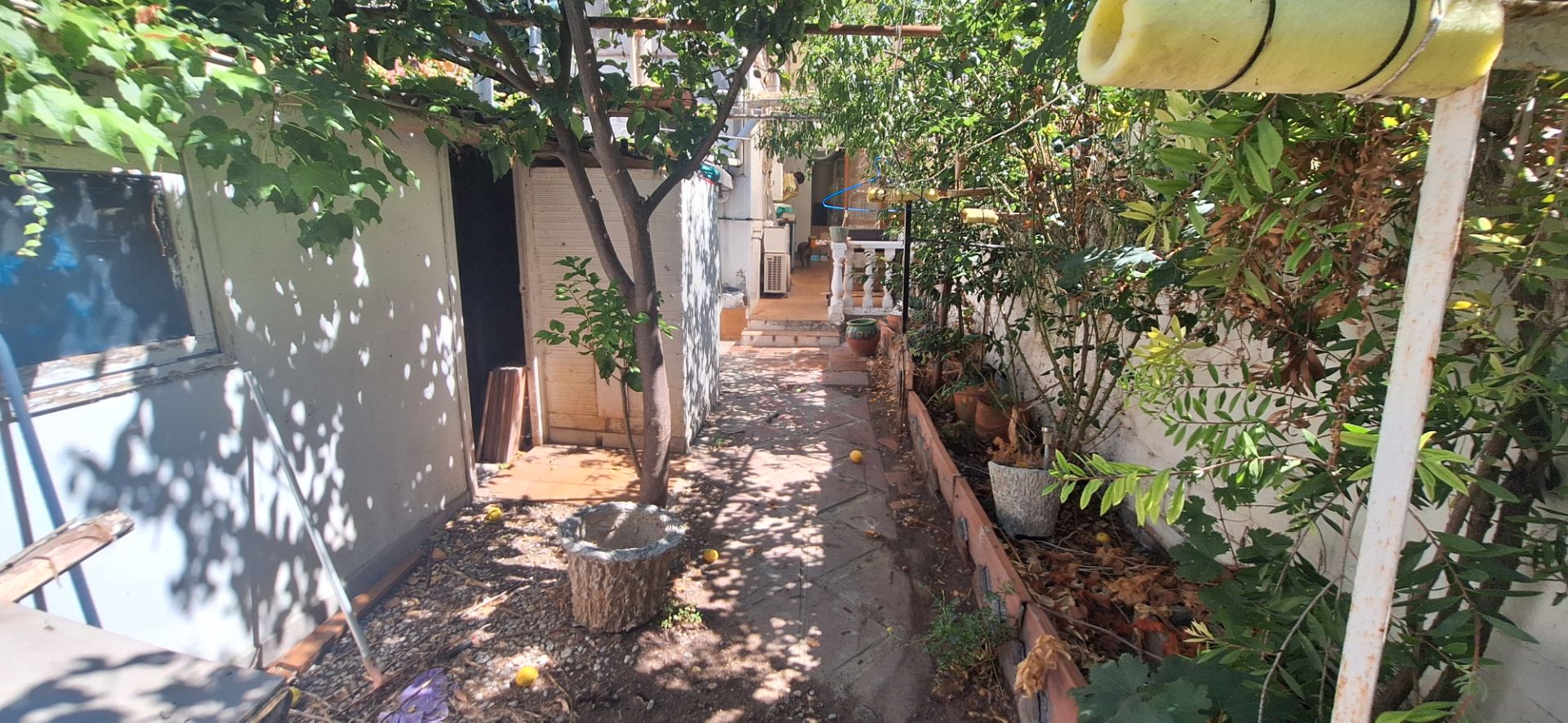 Jardí de Planta baixa en venda en Olesa de Montserrat amb Calefacció i Forn