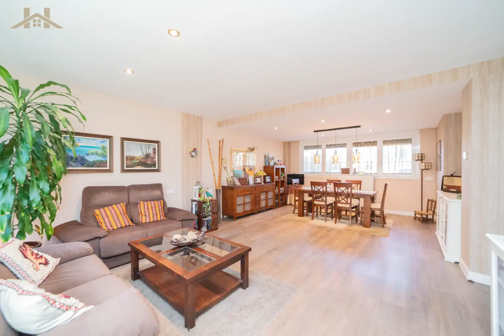 Living room of Detached homes for sale in Villaviciosa de Odón  with Air Conditioner, Heating and Private garden