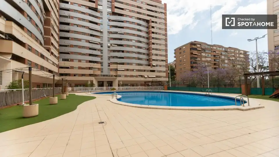 Habitació a Ciutat de les Ciències i de les Arts - Justicia