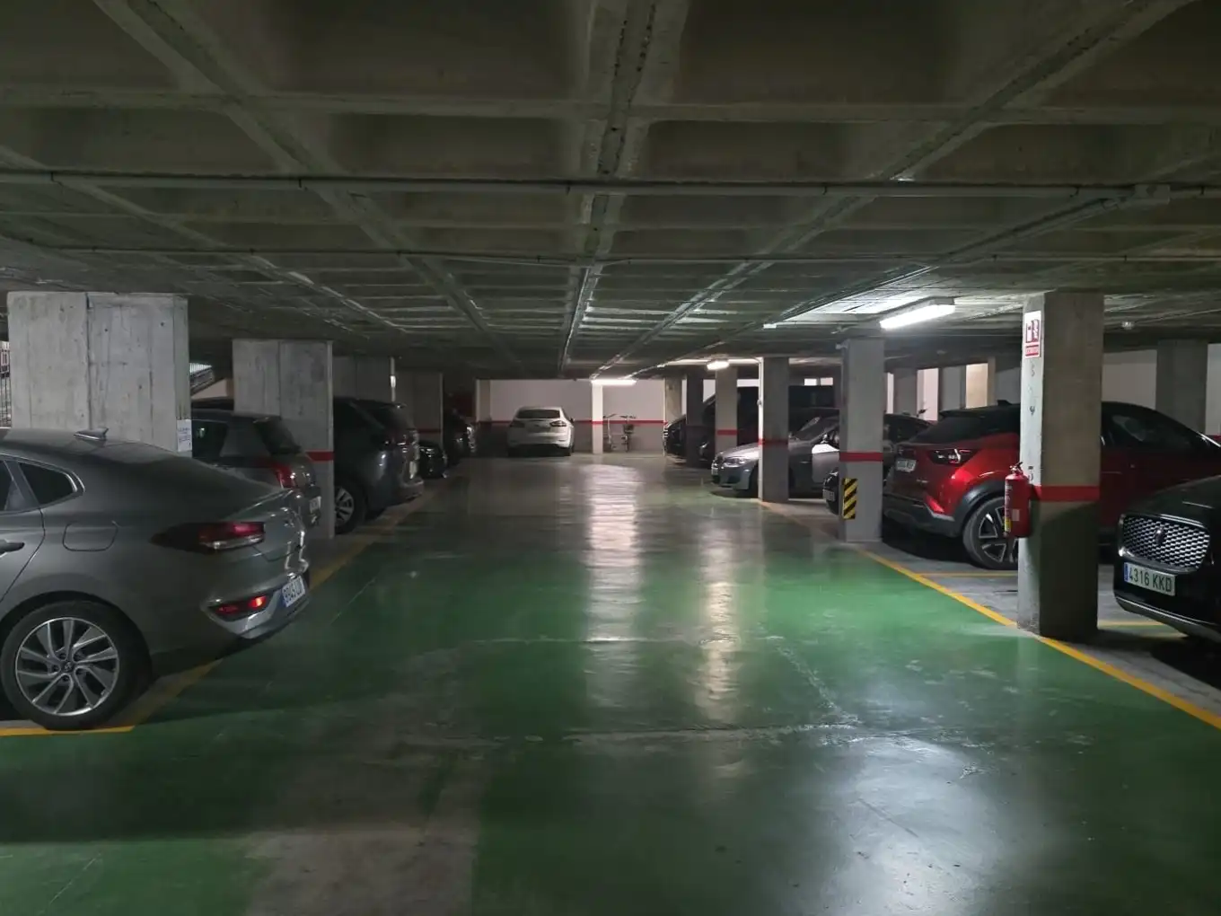Parking de Garaje de alquiler en Valencia con Alarma