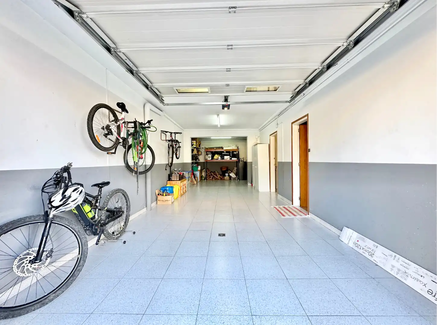 Parking de Casa adosada en venta en Campdevànol con Calefacción, Terraza y Horno