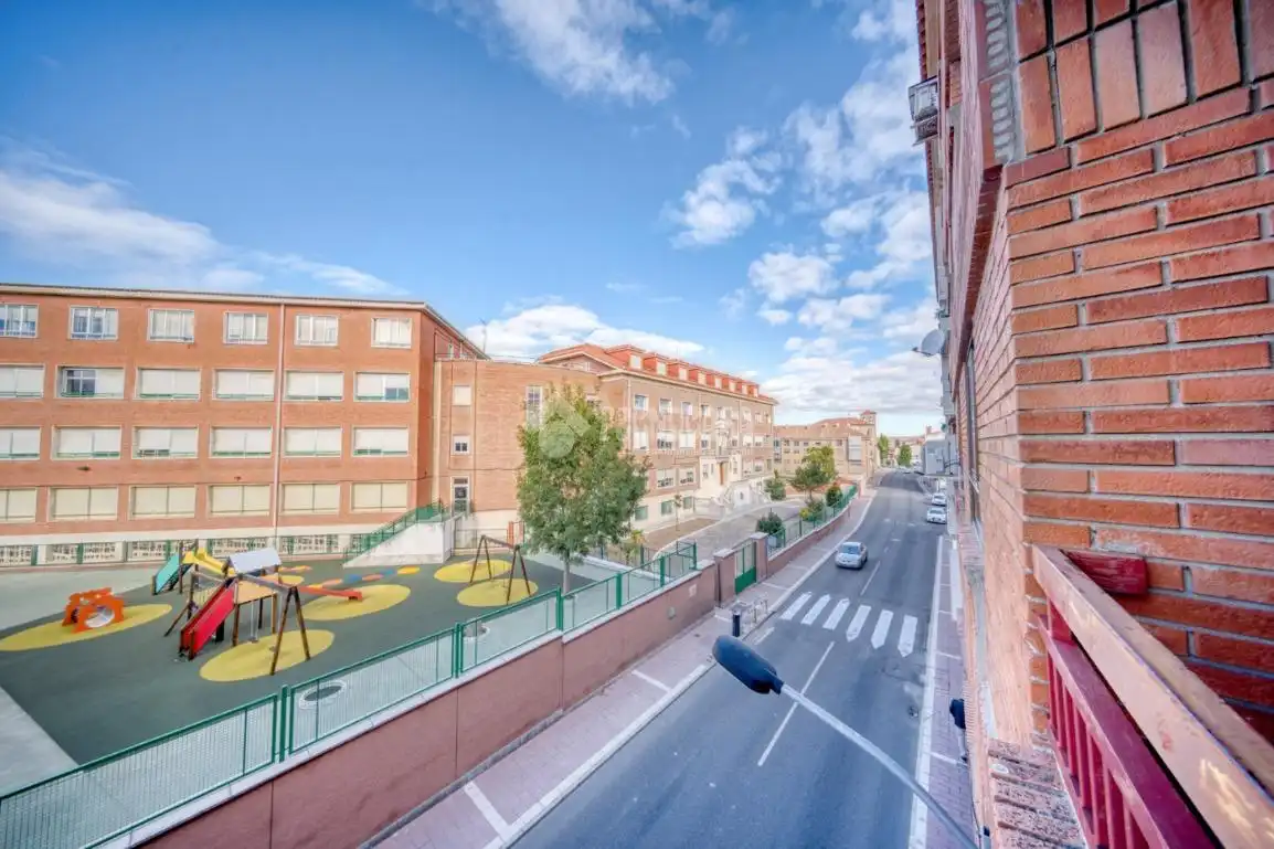 Vista exterior de Pis en venda en Medina del Campo