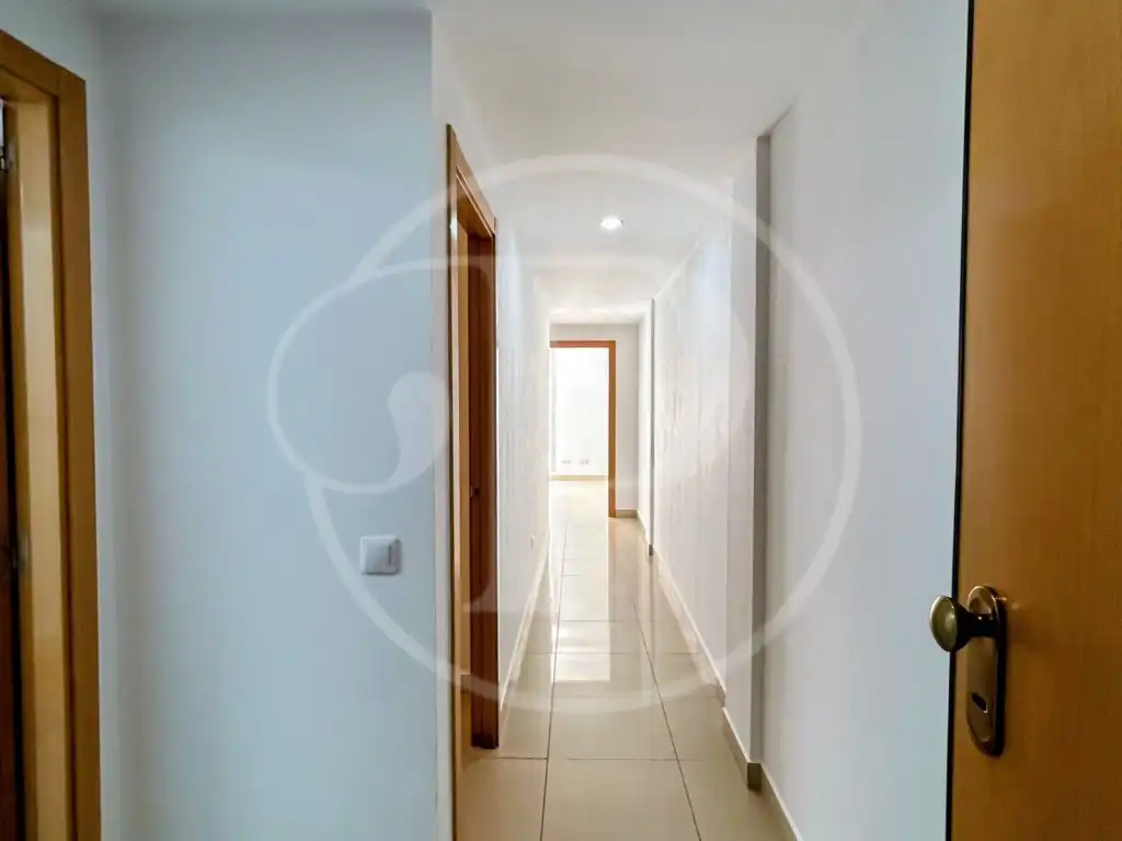 Flat for sale in Montserrat  with Air Conditioner, Heating and Terrace