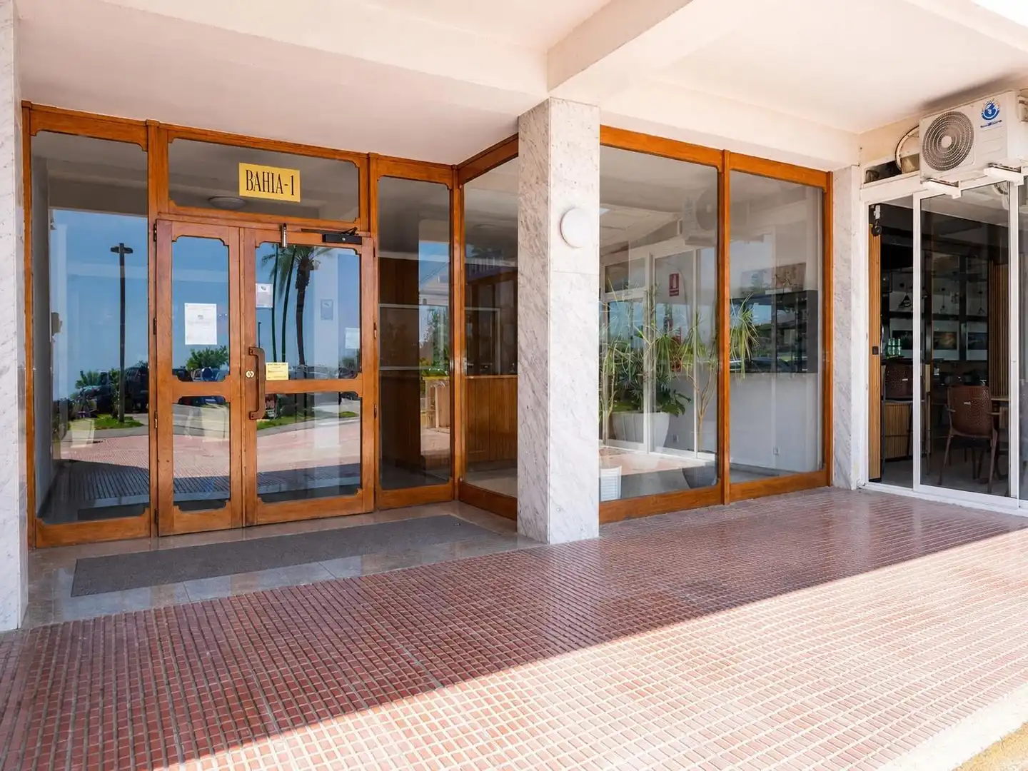Study for sale in Empuriabrava  with Air Conditioner, Heating and Private garden