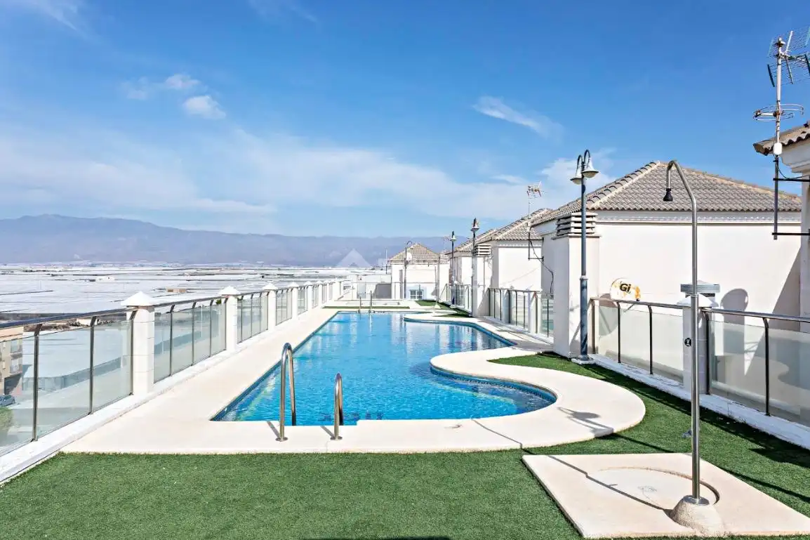 Piscina de Piso en venta en Roquetas de Mar con Aire acondicionado, Calefacción y Terraza
