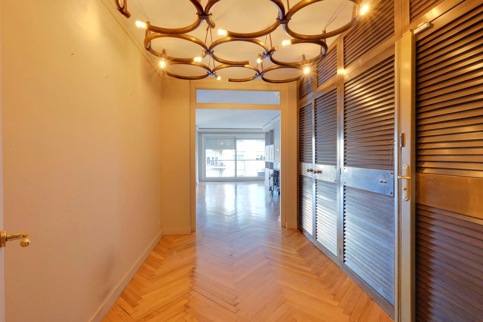 Pis en venda en  Barcelona Capital amb Aire condicionat, Parquet i Terrassa