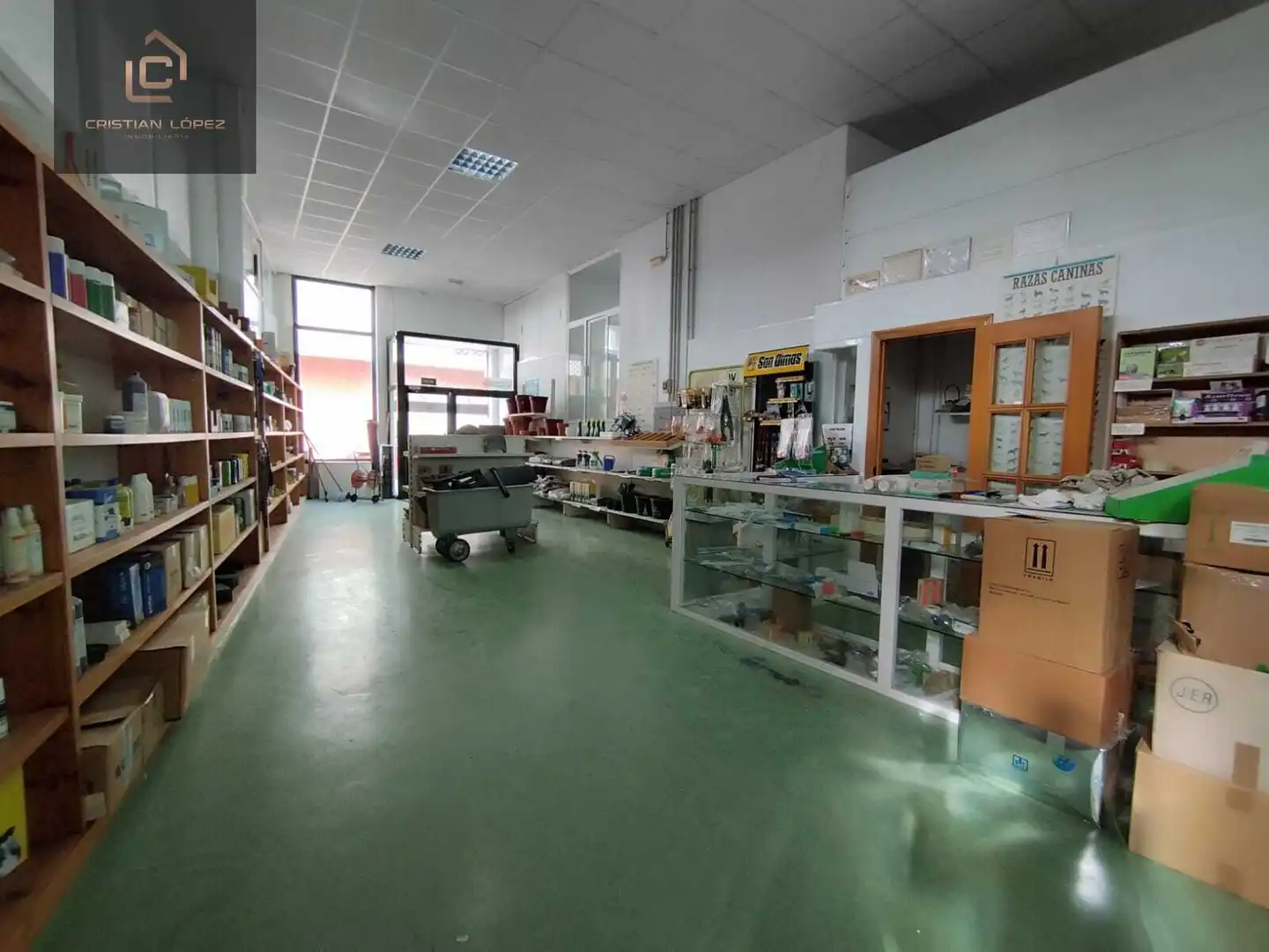 Local comercial en venta en Rúa Rosalía de Castro 23