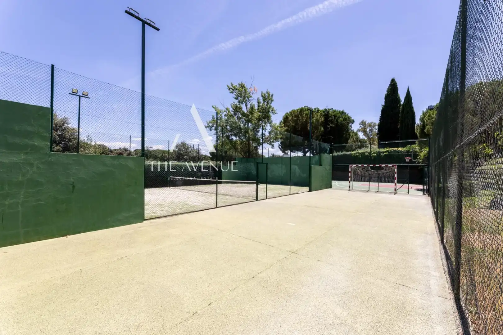 Jardí de Casa adosada en venda en Boadilla del Monte amb Aire condicionat, Calefacció i Jardí privat
