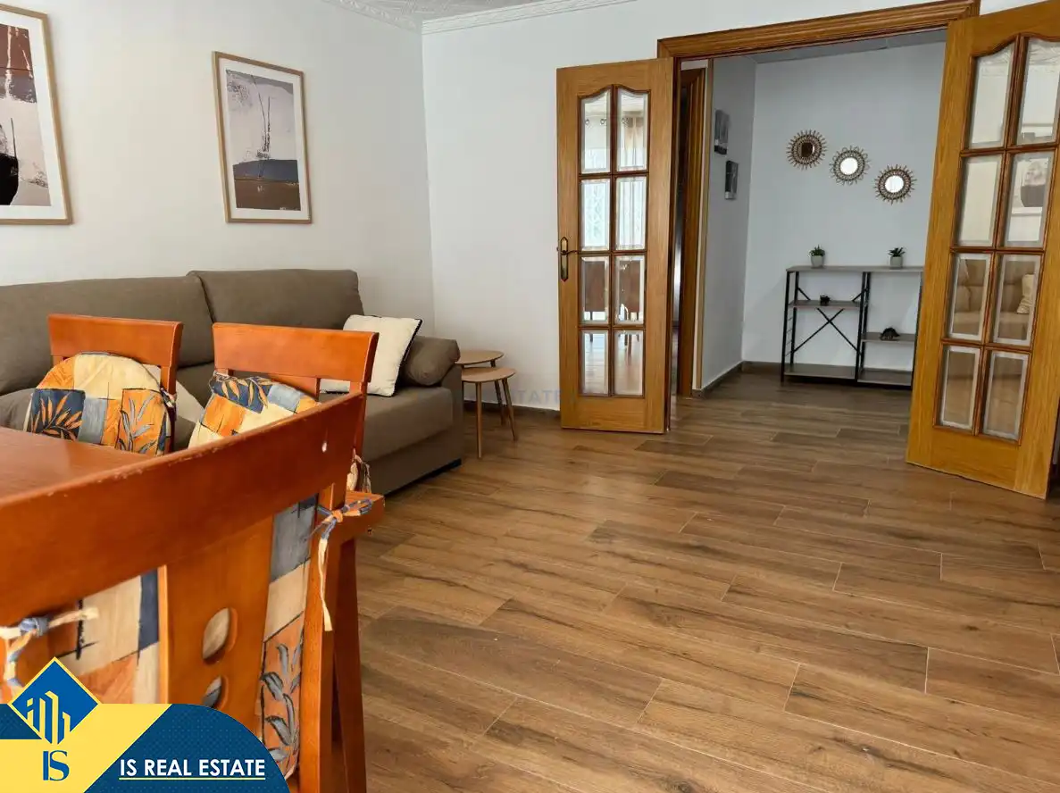 Sala d'estar de Apartament en venda en Alicante / Alacant amb Calefacció, Terrassa i Moblat