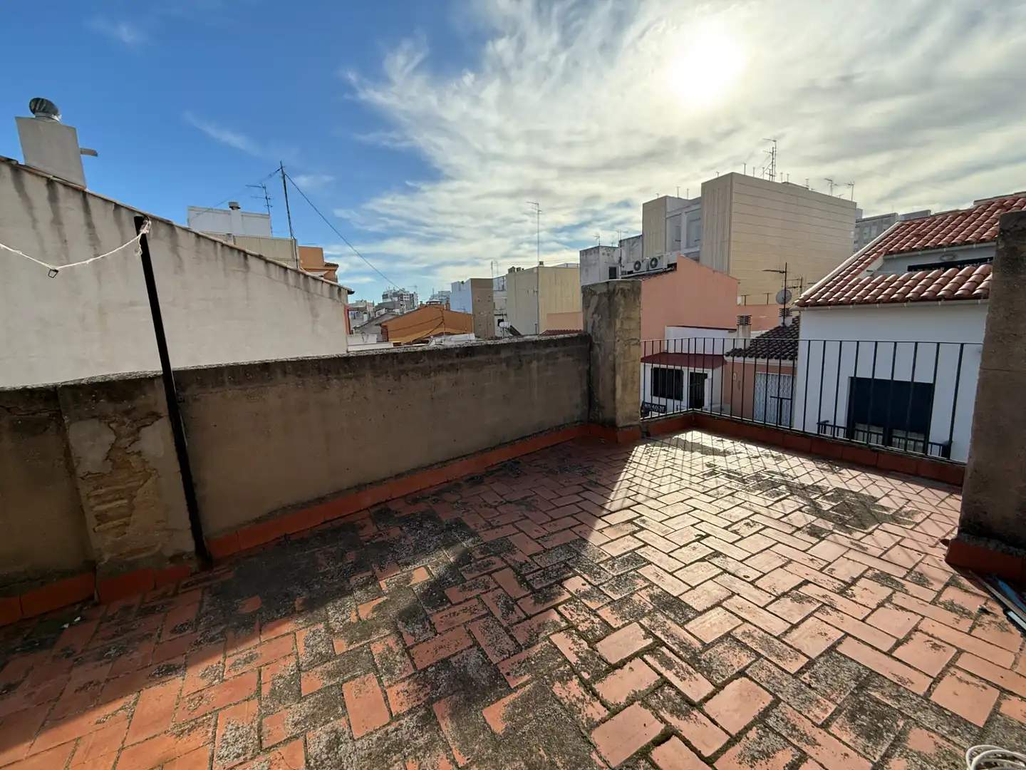 Vista exterior de Casa adosada en venda en Castellón de la Plana / Castelló de la Plana amb Terrassa i Traster
