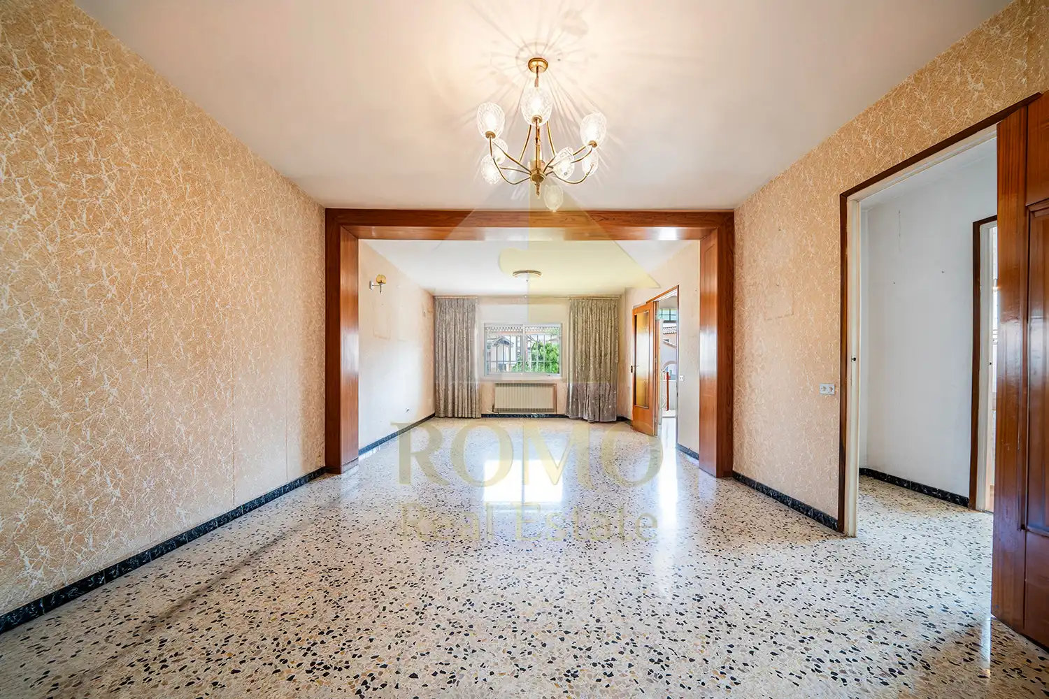 Houses for sale in Santa Perpètua de Mogoda  with Terrace, Storage room and Balcony