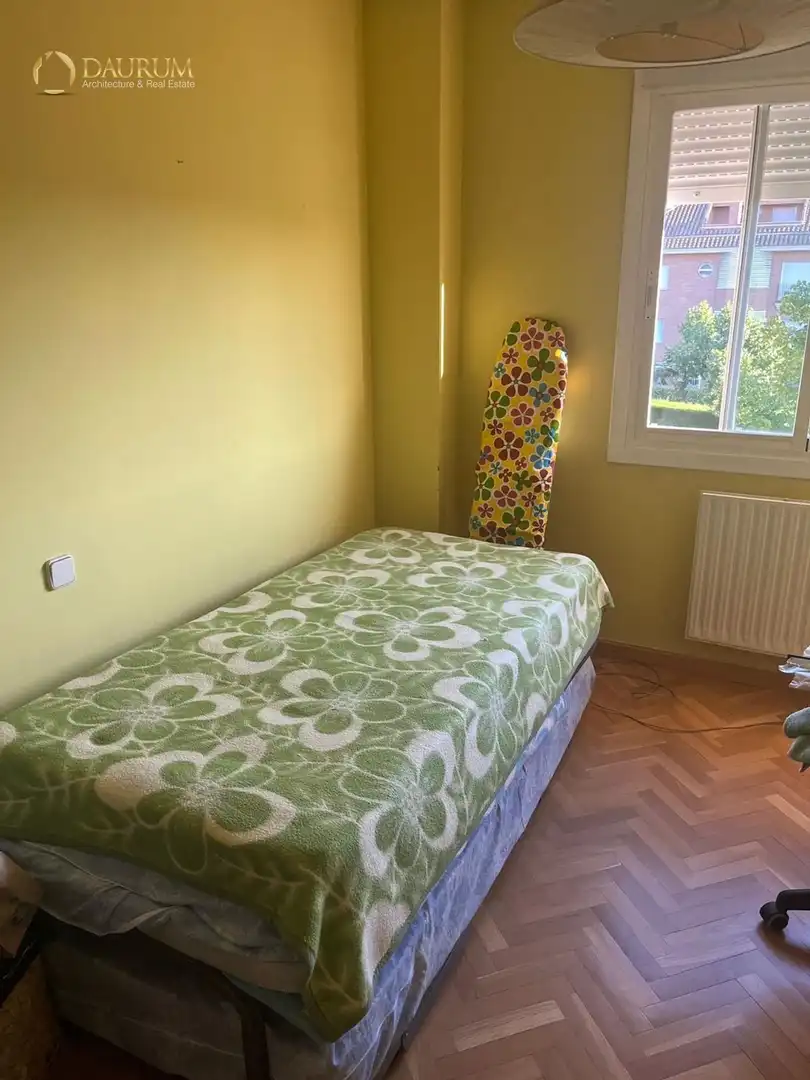 Piso en venta en Principe de Asturias, Centro
