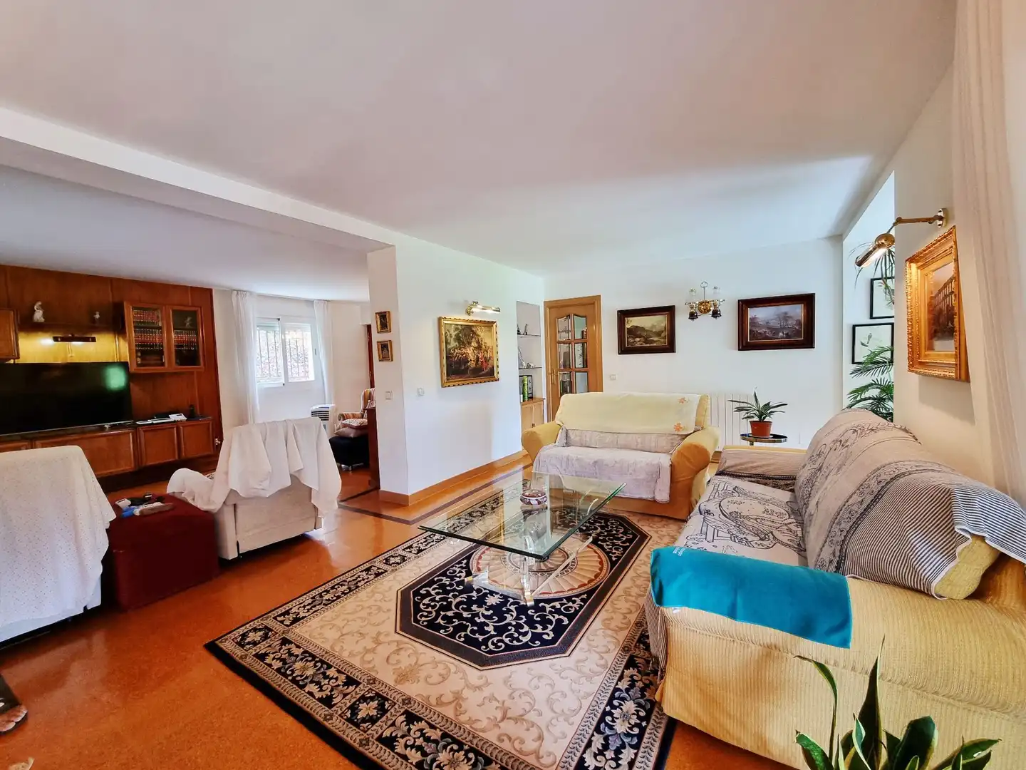 Sala d'estar de Casa o xalet en venda en Boadilla del Monte amb Calefacció, Jardí privat i Terrassa
