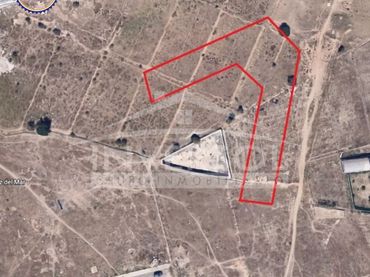 Residential land for sale in Calle Aries 38