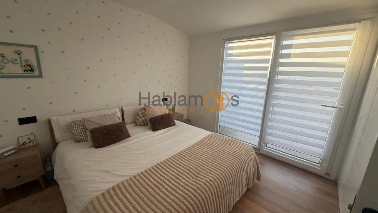 Habitación de Casa o chalet en venta en Vilagarcía de Arousa con Calefacción, Jardín privado y Terraza