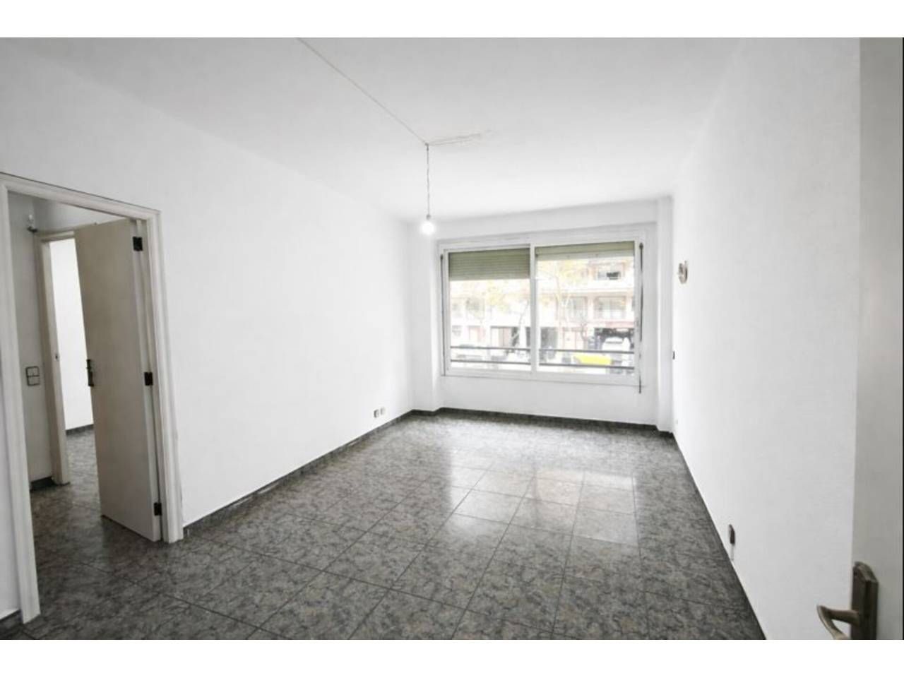 Vista exterior de Piso en venta en  Barcelona Capital