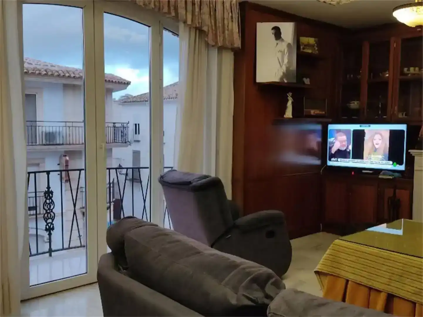 Sala d'estar de Pis en venda en Almedinilla amb Aire condicionat, Traster i Moblat