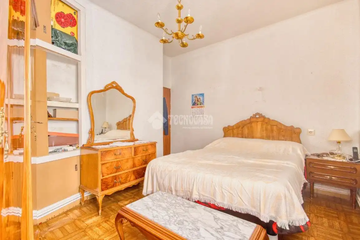 Bedroom of Flat for sale in Salamanca  with Heating