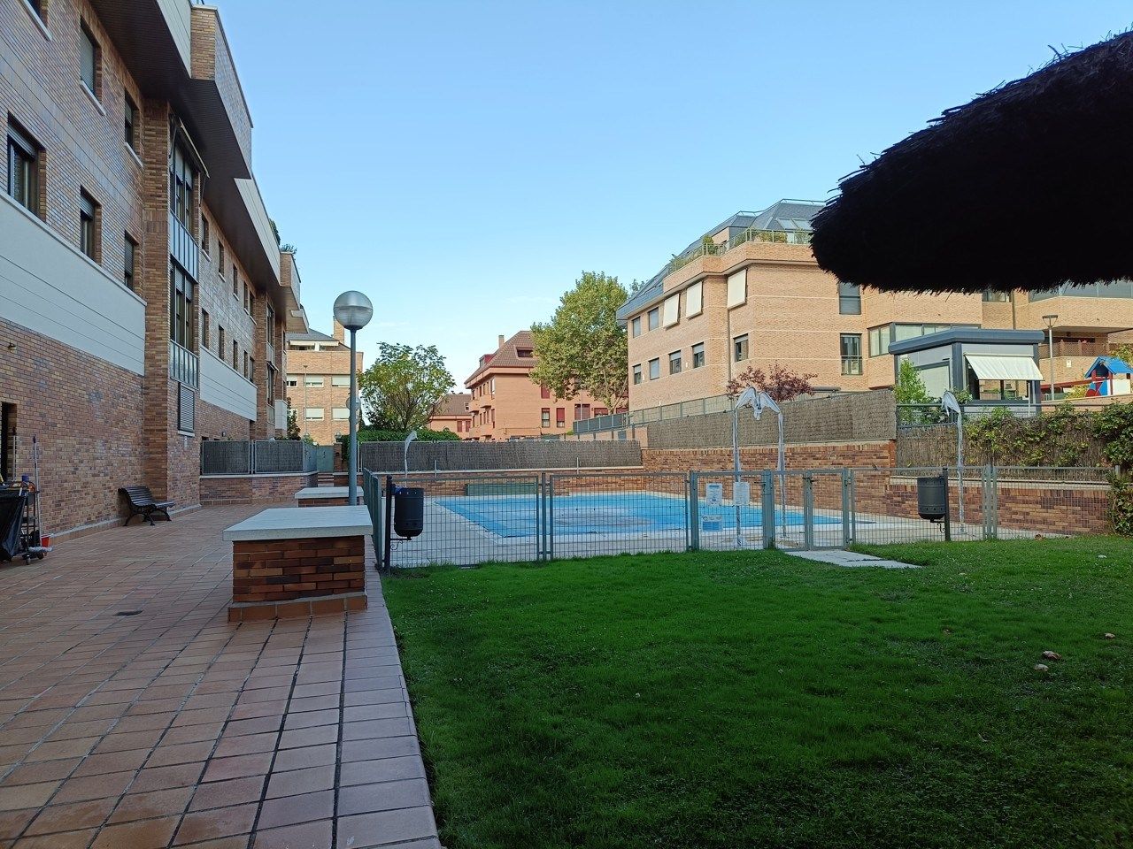 Piscina de Pis de lloguer en Las Rozas de Madrid amb Calefacció, Terrassa i Traster