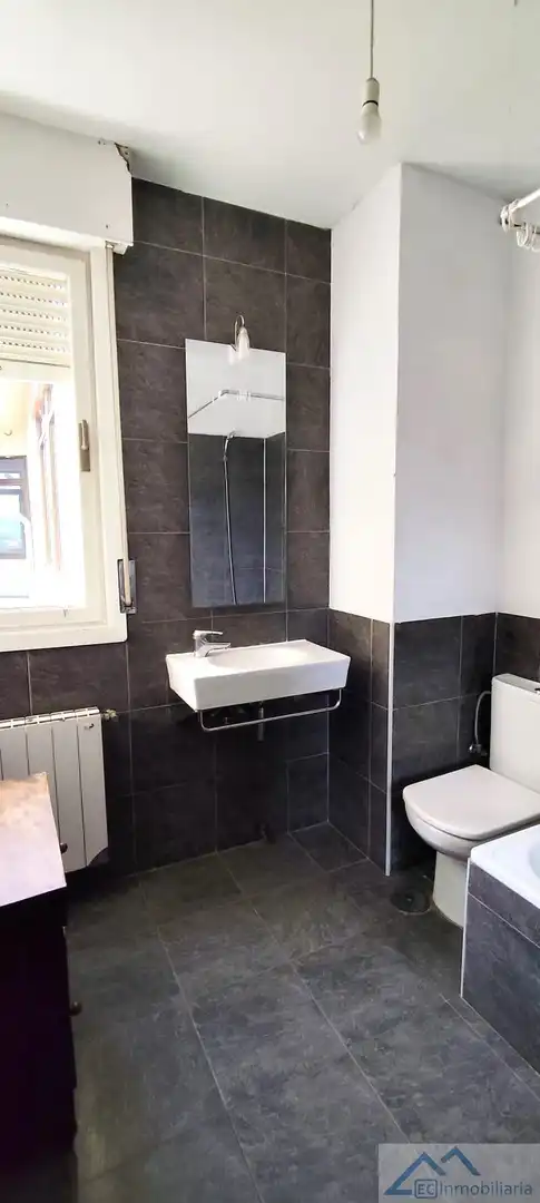 Baño de Piso en venta en Santander con Calefacción, Parquet y Trastero