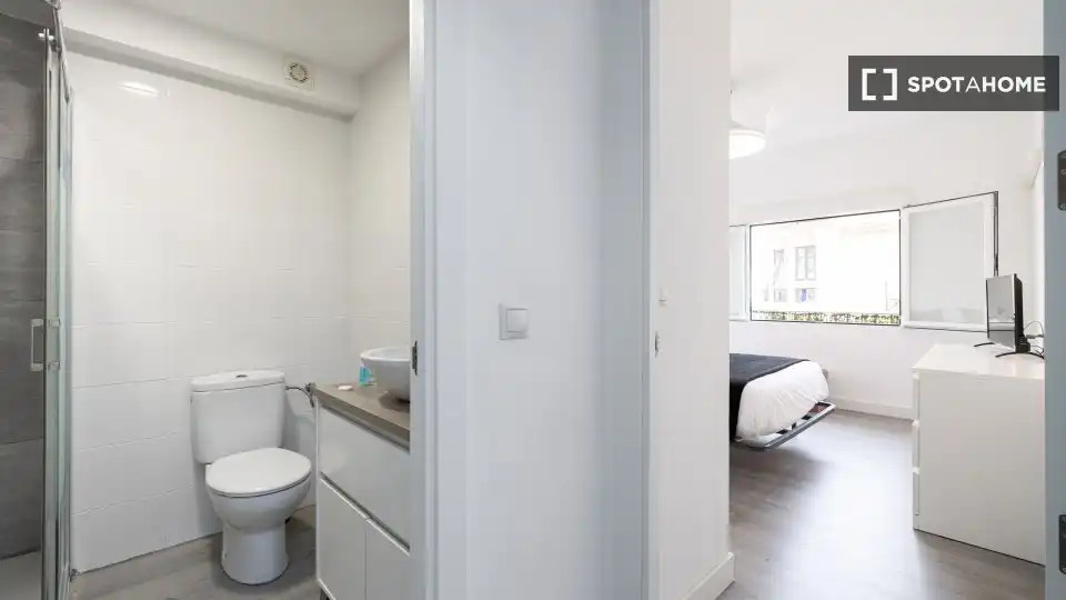 Schlafzimmer von Wohnungen zur untervermieten in Málaga mit Klimaanlage, Terrasse und Möbliert