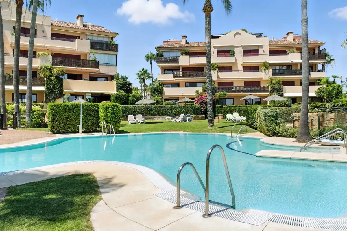 Piso con ascensor en venta en Benamara - Atalaya, imagen 6