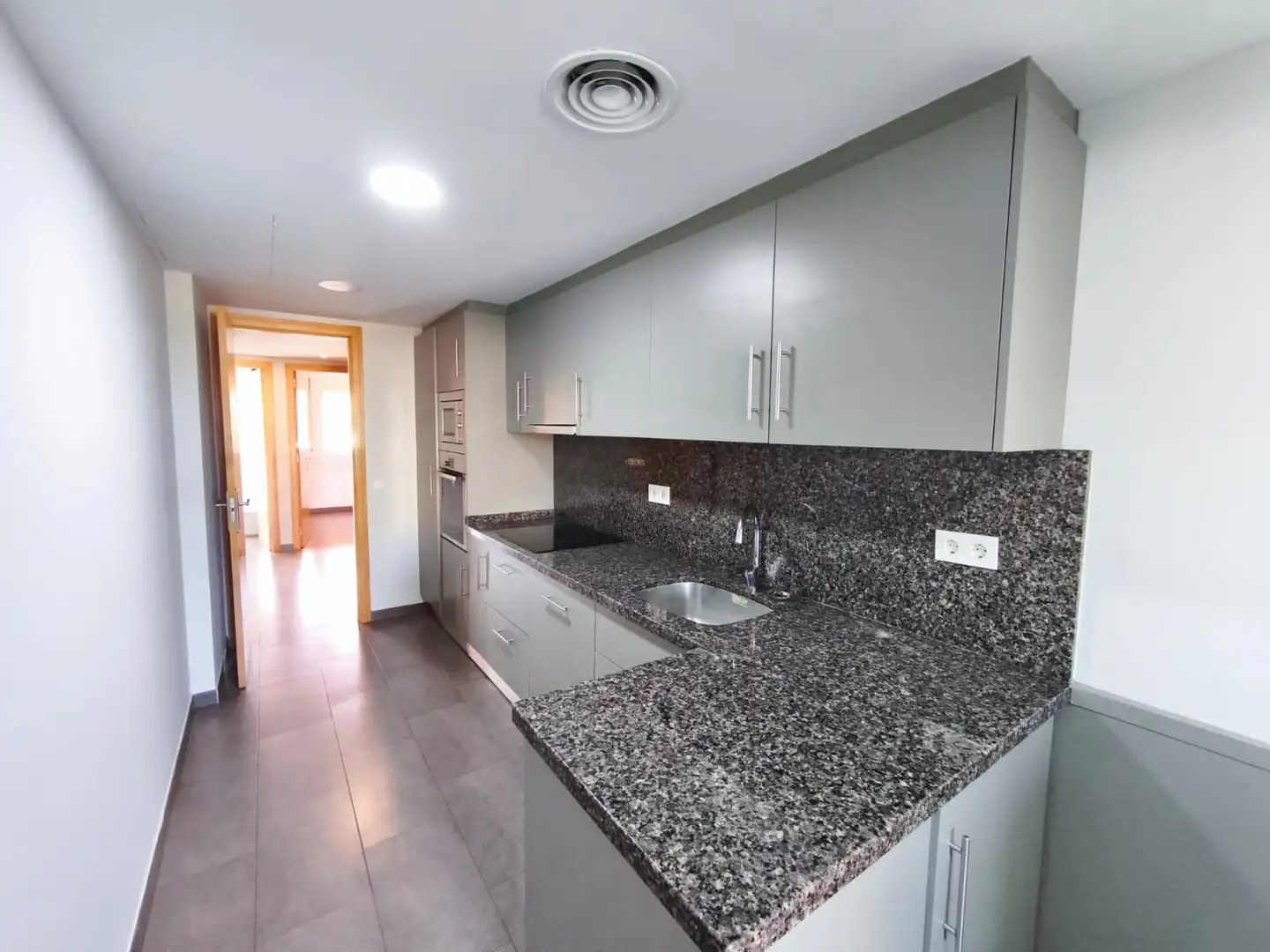 Cocina de Piso en venta en Salou con Aire acondicionado, Calefacción y Terraza