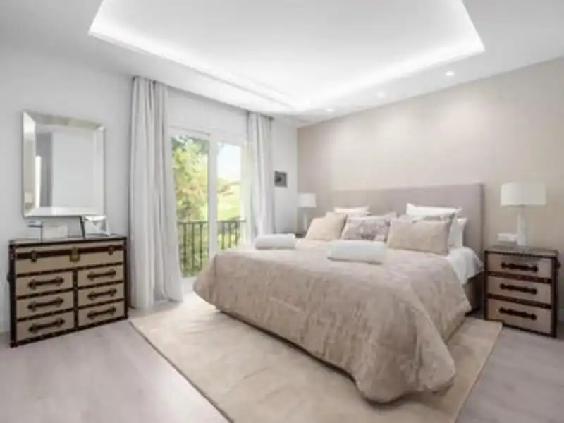 Apartment with terrace to rent in La Quinta, imagen 6