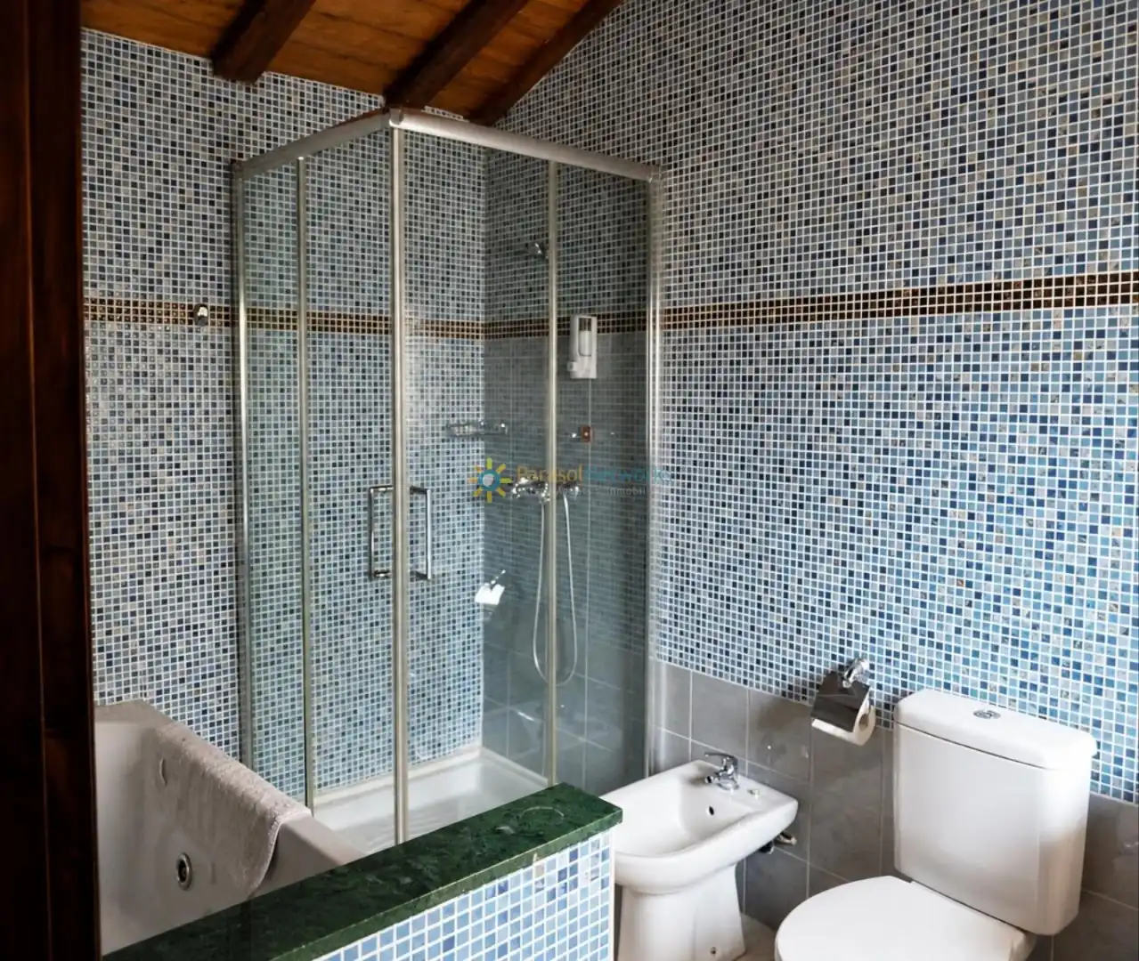 Badezimmer von Geschaftsraum zum Verkauf in El Palomar mit Klimaanlage, Terrasse und Möbliert