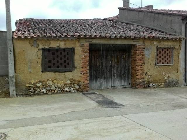 Local comercial en Venta en Calle Salvador, 4 en Pozoantiguo
