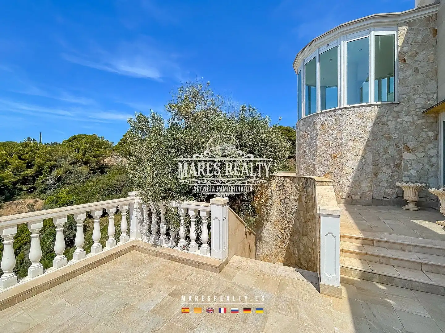 Vista exterior de Casa o xalet en venda en Lloret de Mar amb Aire condicionat, Calefacció i Jardí privat