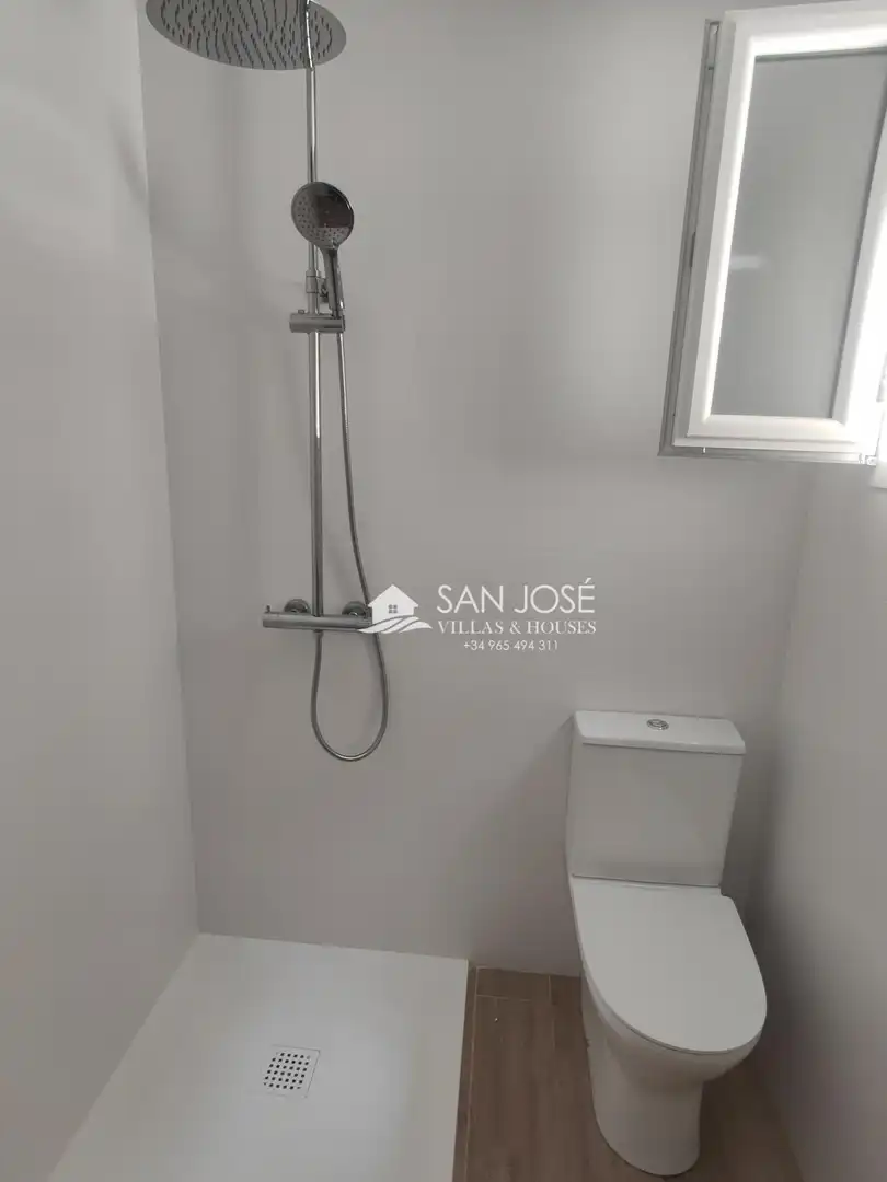 Baño de Piso en venta en Aspe con Aire acondicionado y Calefacción