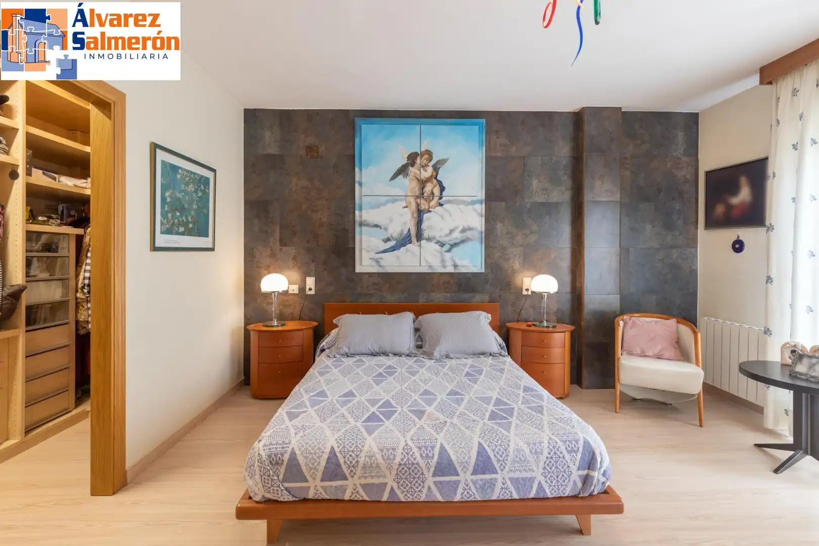 Habitación de Casa adosada en venta en Granada con Aire acondicionado, Calefacción y Balcón
