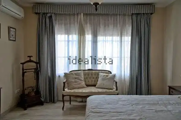 Dormitori de Casa adosada en venda en Dos Hermanas