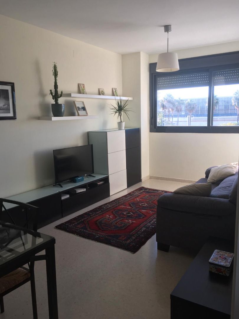 Flat to rent in Calle Hispano Aviación, Los Remedios