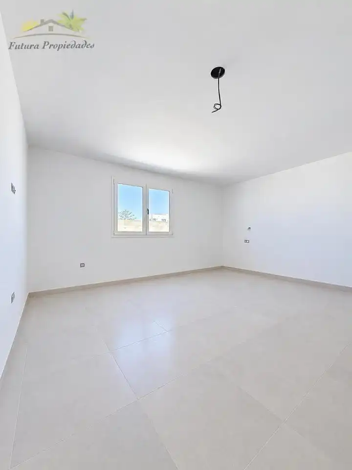 Bedroom of Houses for sale in Tinajo, Las Palmas
