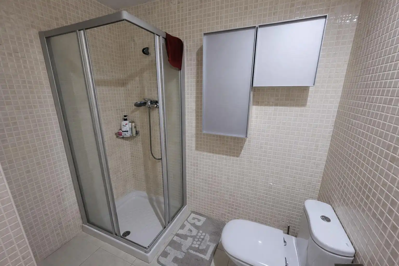 Baño de Piso en venta en Salou con Aire acondicionado, Calefacción y Jardín privado