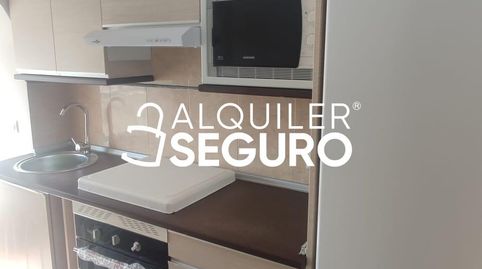 Foto 4 de Piso de alquiler en Balaguer, Pinar del Rey, Madrid Capital