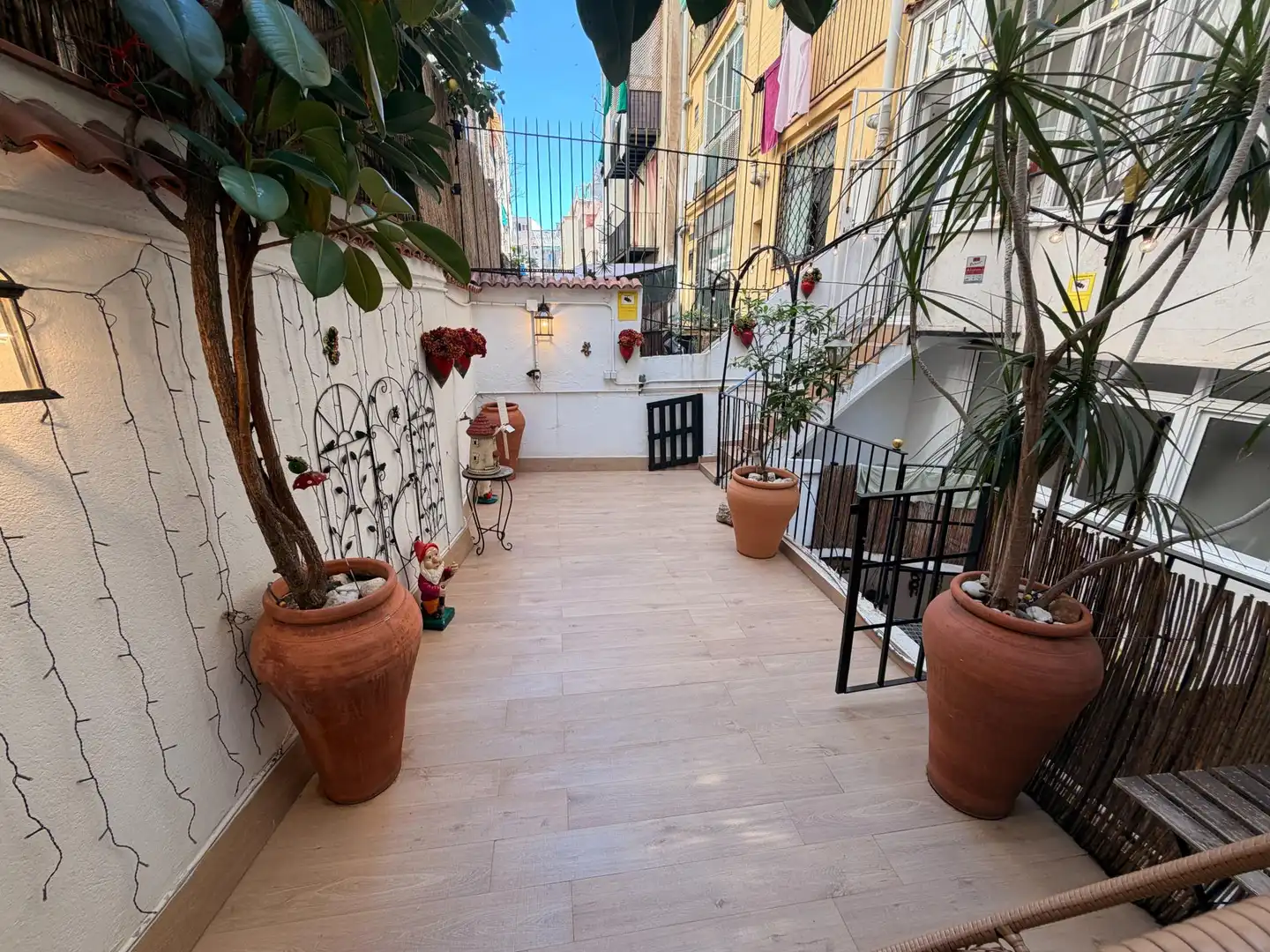 Terrasse von Maisonette zum Verkauf in Barcelona mit Klimaanlage, Terrasse und Balkon