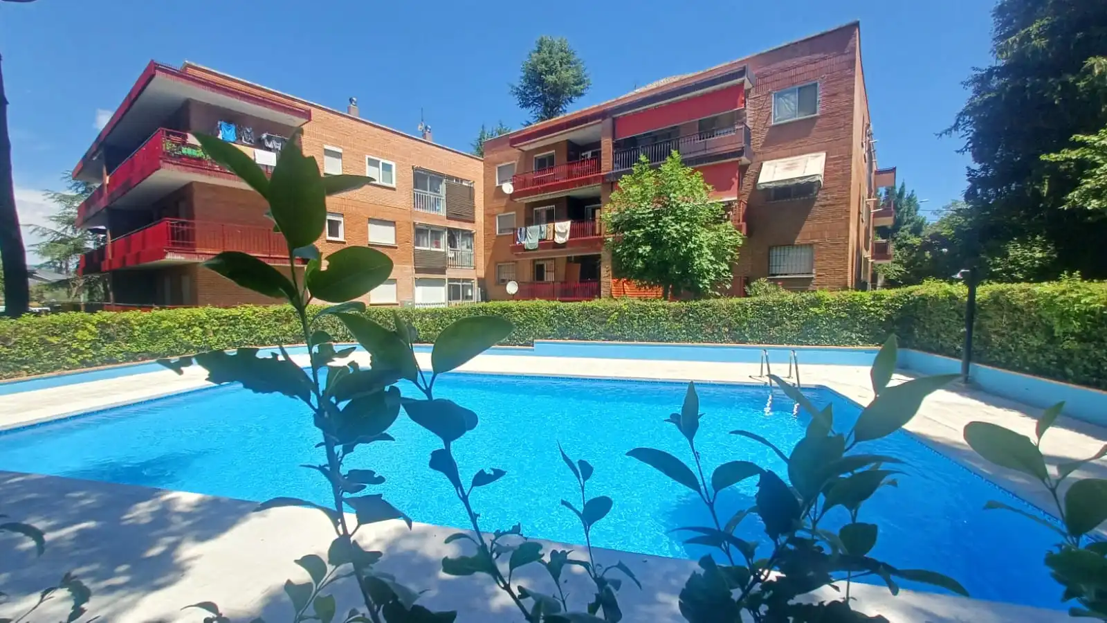 Schwimmbecken von Wohnung zum Verkauf in Collado Villalba mit Heizung, Parkett und Terrasse
