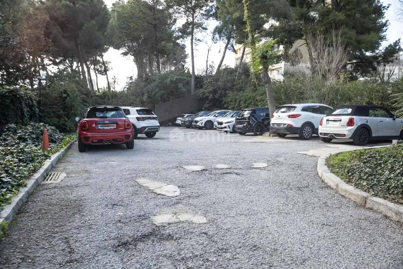 Parkplatz von Wohnung zum Verkauf in Barcelona mit Klimaanlage, Heizung und Terrasse